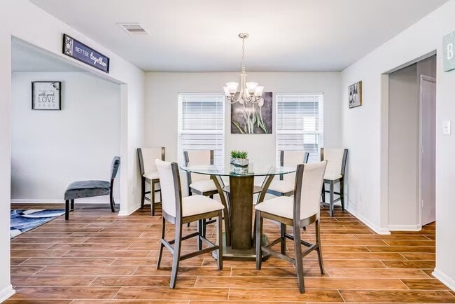 Photo - 7223 Foxwood Mist Trl