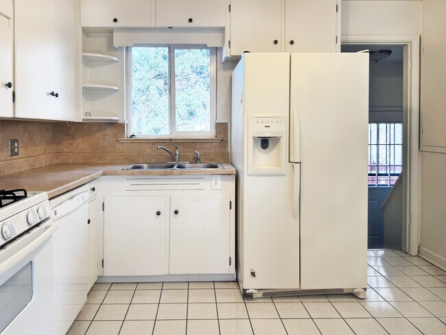 Photo - 2530 Xavier St