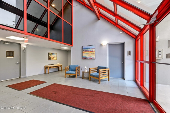300 Ocean Ave N Unit C1