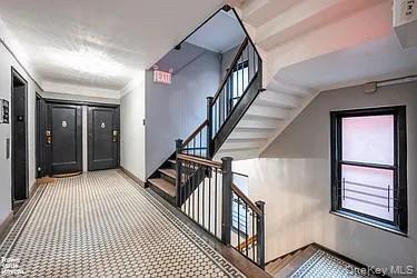 221 E 76th St Unit 4F
