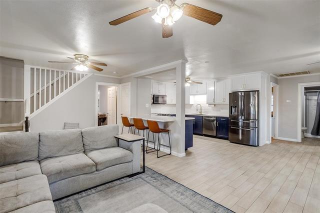 Photo - 1633 Trinity View St