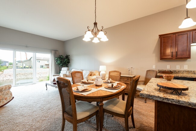 Photo - 2304 Marina Rd SE