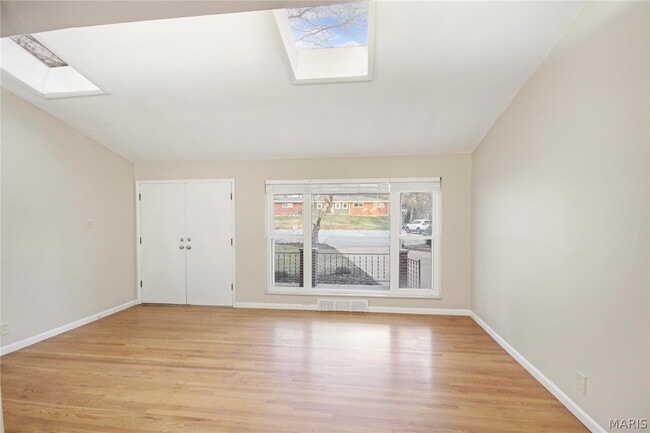 Photo - 2 Seawood Ct