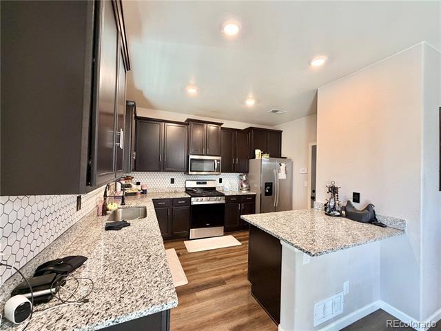 Photo - 8940 Uravan St