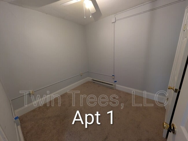 Photo - 5958 Main St Unit 1