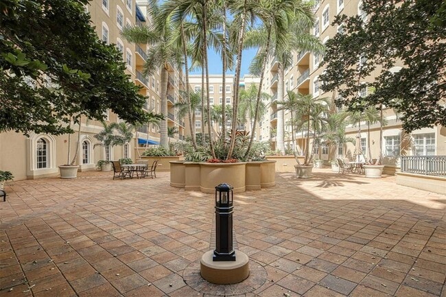 Photo - 1064 N Tamiami Trl Unit 1527
