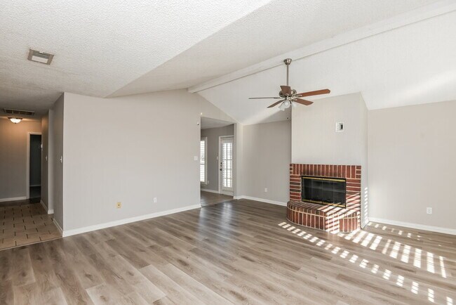 Photo - 4079 Tulip Tree Dr