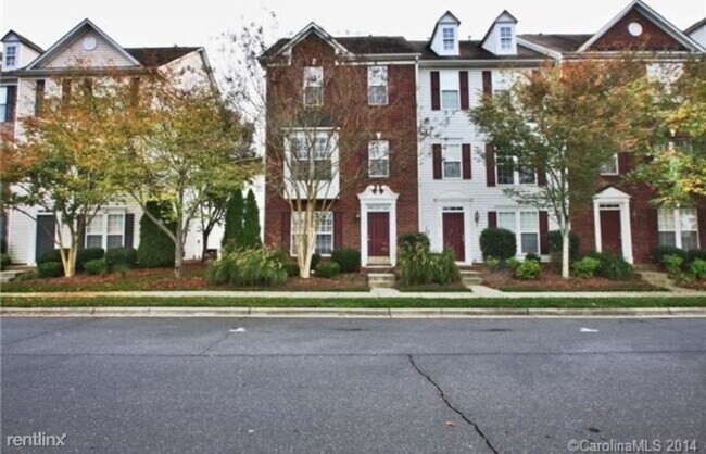 2 br, 2.5 bath Townhome - 8039 Bristle Toe... - 2 br, 2.5 bath Townhome - 8039 Bristle Toe...