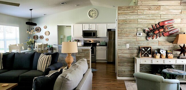 Photo - 99 Rickenbacker Dr