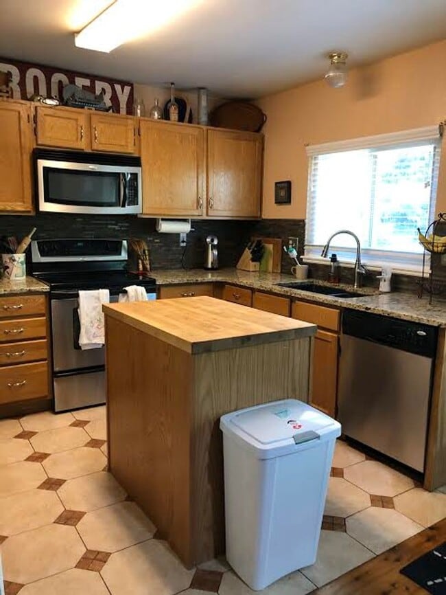 Photo - 4 Bd, 2 Ba, Home, Quiet Neighborhood, Great Floorplan, Mature Landscaping!