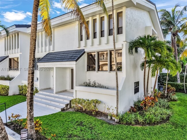 Photo - 10090 E Bay Harbor Dr