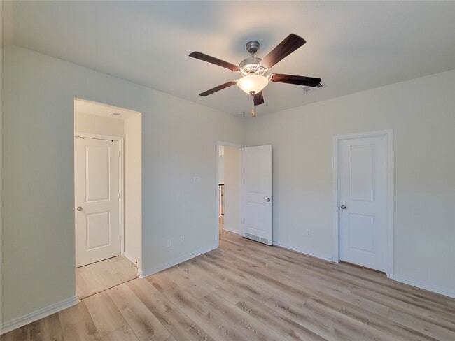 Photo - 28638 Monarch Cliffs Dr