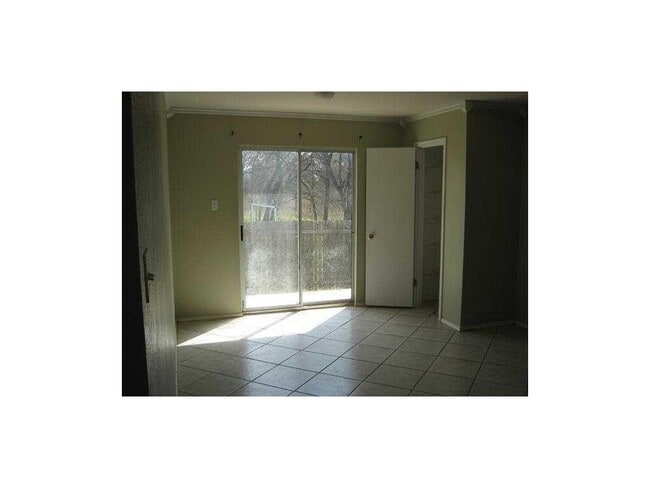 Photo - 3504 Banda Ln