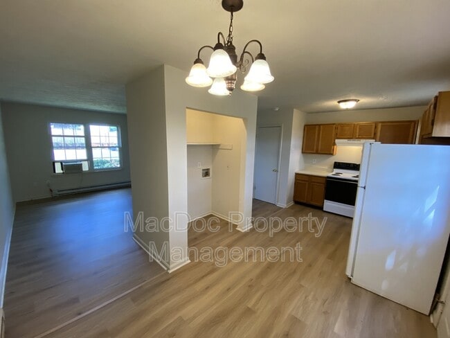 Photo - 624 Highview Ct