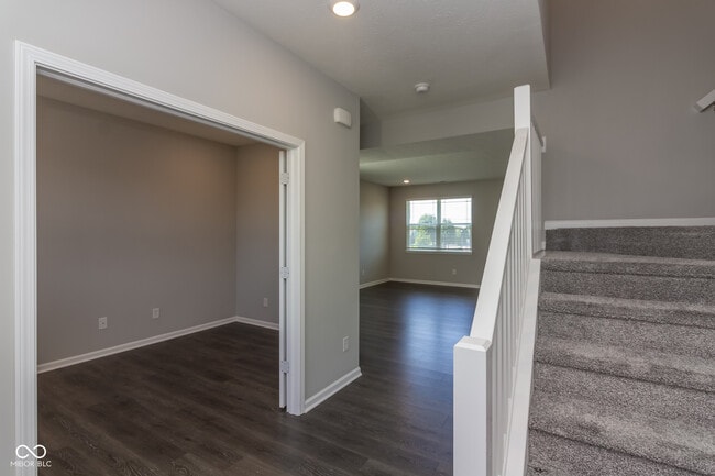 Photo - 1646 Beach St