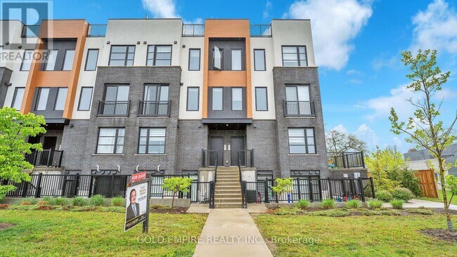 Photo - 3900 Savoy St