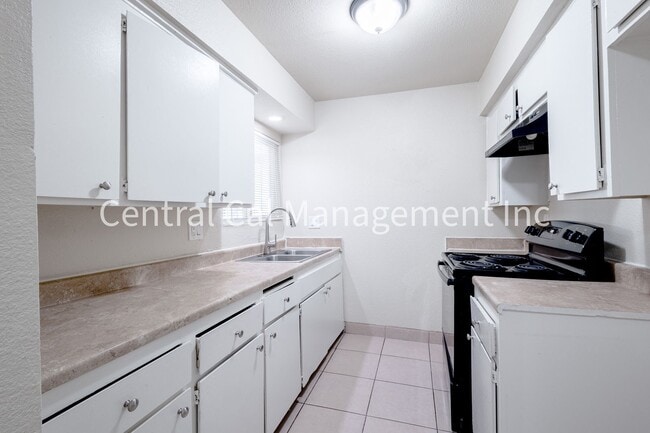 Photo - 813 Karma Ct Unit Apt D