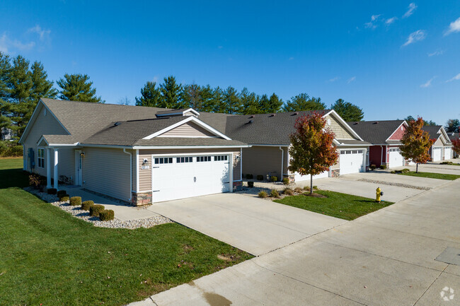 Building Photo - Redwood Blacklick Rental