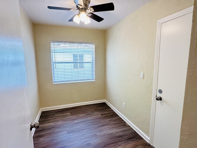 Photo - 2731 Union St S