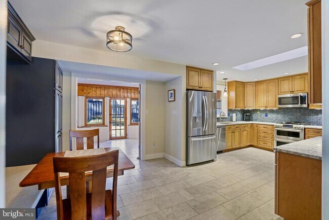 Photo - 4402 Medford Dr