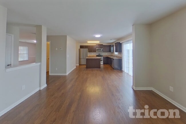 Photo - 208 Willow Grv Wy