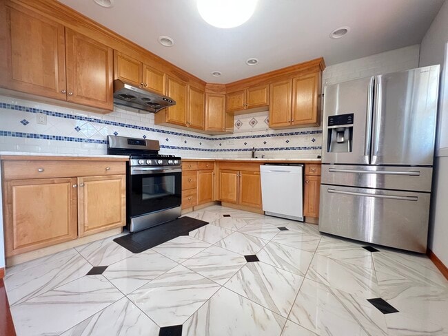 Photo - 2507 Sheridan Dr