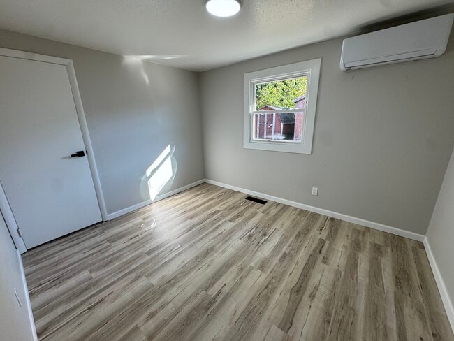 Photo - 5510 Arrowhead Blvd