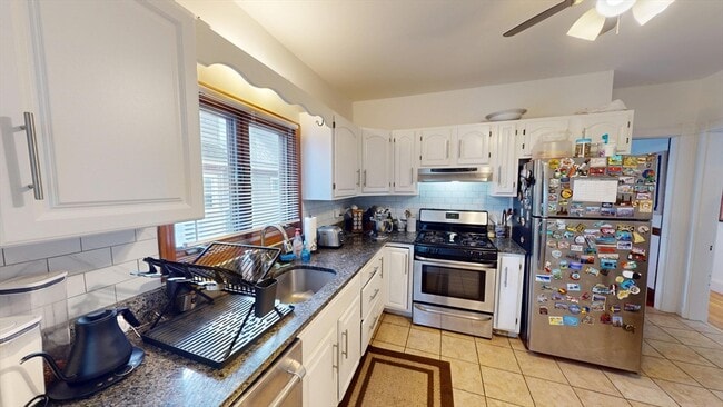 Photo - 31 Ainsworth St Unit 2