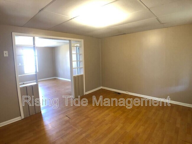 Photo - 1208 Waverly St