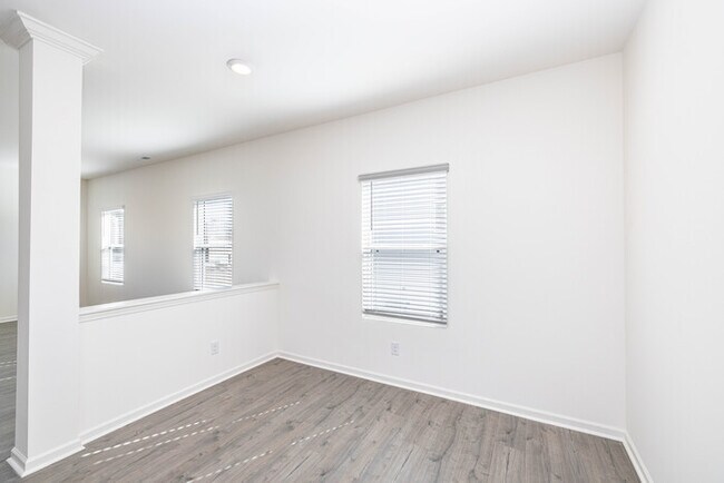 Photo - 823 Scotch Meadows Loop