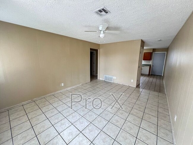 Photo - 1042 W Hendrix St