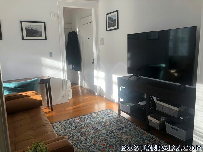 Photo - 172 Maple St Unit 103