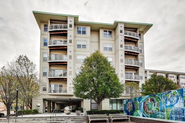 Luxury 1BD/1BA condo steps to SS METRO - Luxury 1BD/1BA condo steps to SS METRO