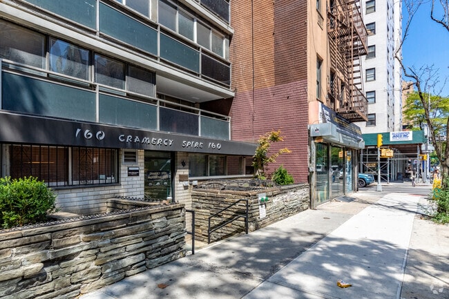 Sidewalk View - Gramercy Spire Apartments