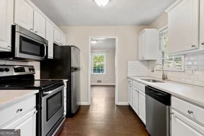 Photo - 2091 Ellwyn Dr