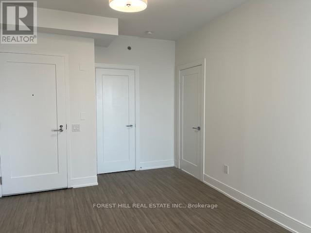 Photo - 310 Tweedsmuir Ave