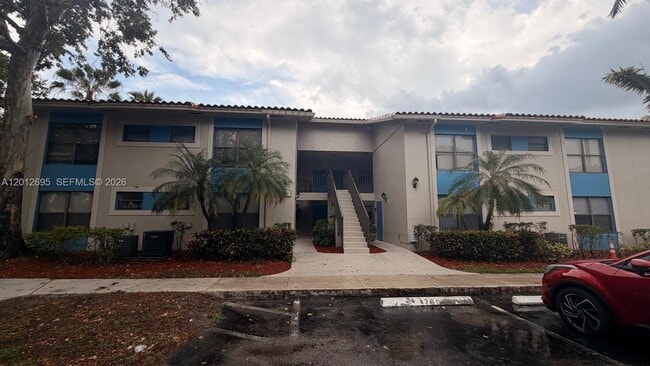 Building Photo - 1760 Windorah Way Unit H