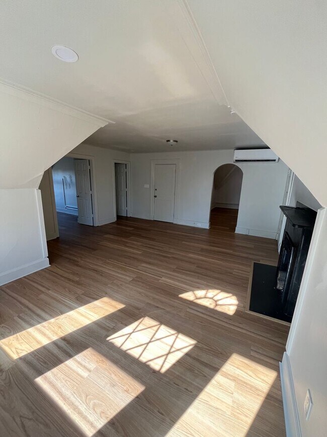 Photo - 3700 Brighton Rd Unidad 3