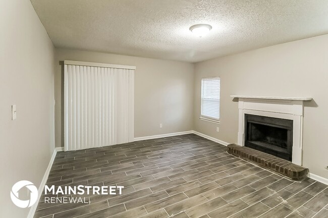 Photo - 4835 Brasac Dr