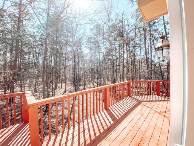 Building Photo - Introducing a stunning 3 bedroom, 2 bathroom home nestled in the serene surroundings of the East ...