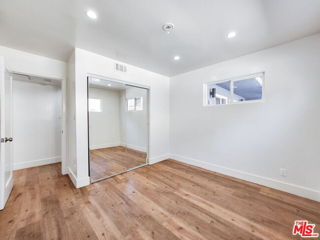 Photo - 2917 N Coolidge Ave Unidad 1