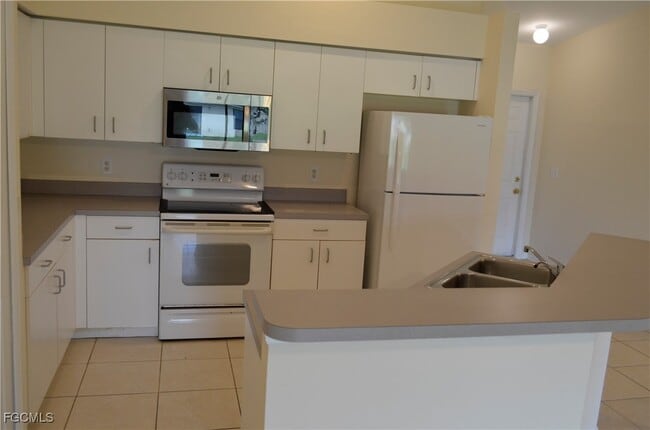 Photo - 1325 SE 8th Ave