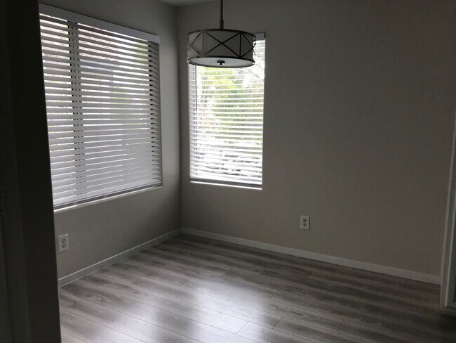 Photo - Beautiful 2 bedroom 2 bath upstairs condo