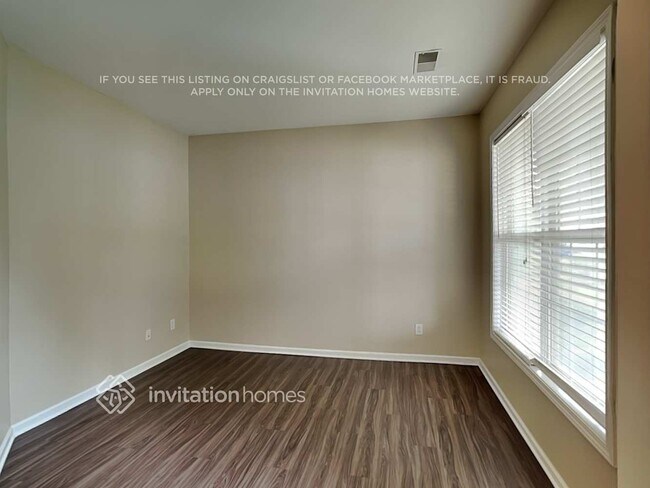 Photo - 1278 Emory Ln NW