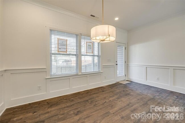 Photo - 1237 Eastway Dr