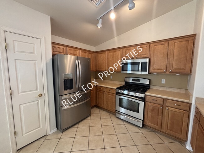 Photo - 7135 S Oakbank Dr