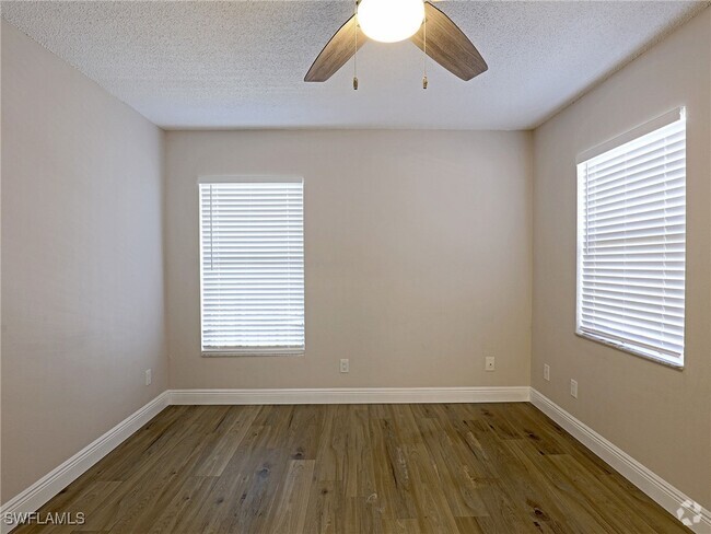 Building Photo - 5307 Summerlin Rd Unit 709 Rental