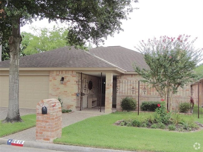 Building Photo - 6618 Preston Trail Dr Rental