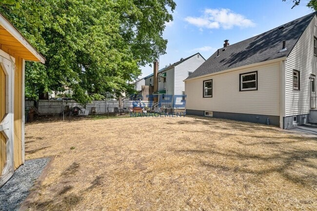 Photo - 813 Union St