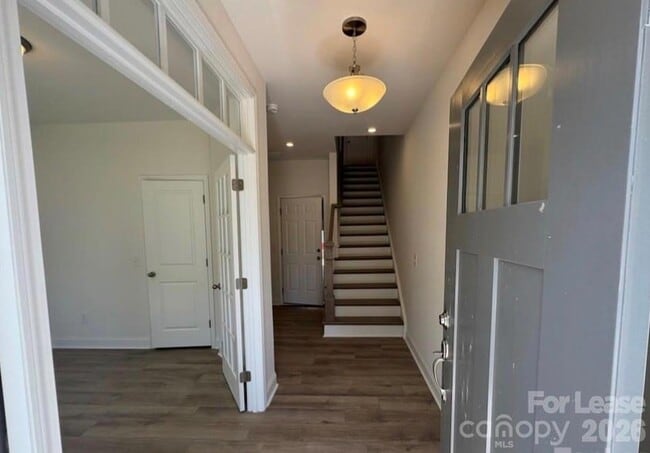 Photo - 5009 Layman Dr